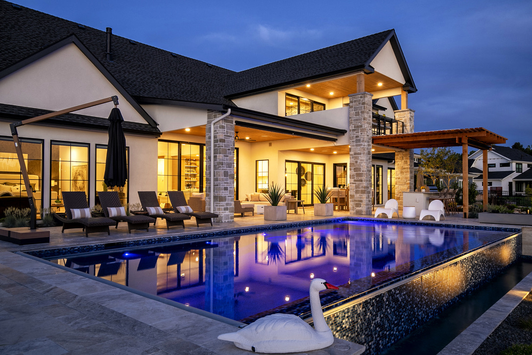 03BF9712-E6D0-423B-96C6-69E67B92701A_1_105_c